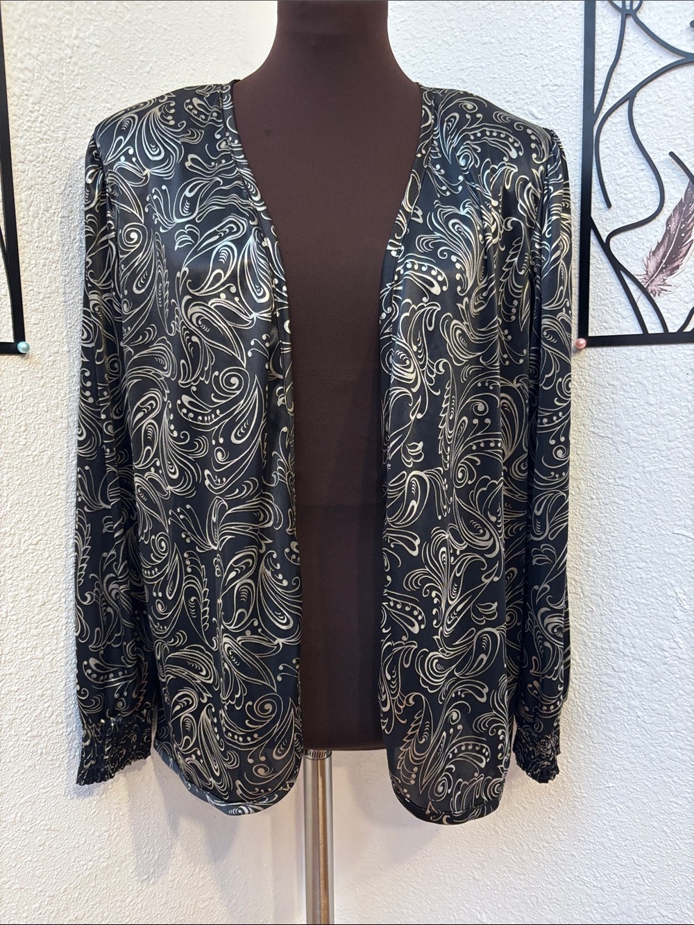 Vintage 1980’s Lori of California By AM Casuals Black Paisley Cardigan Size XL